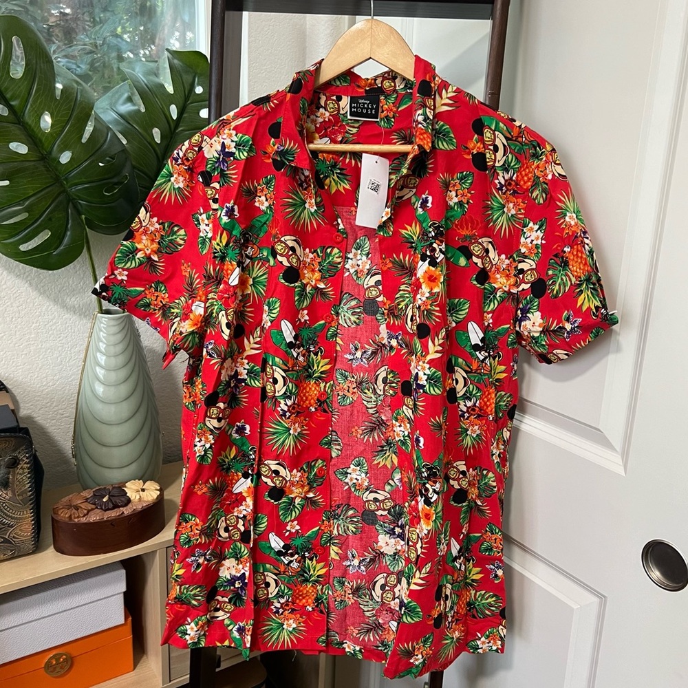 DISNEY Button Down Top - Picture 4 of 4